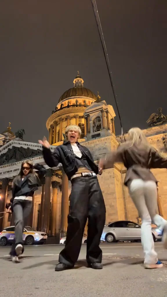 Михаил Holliklin — Dance / Петербург